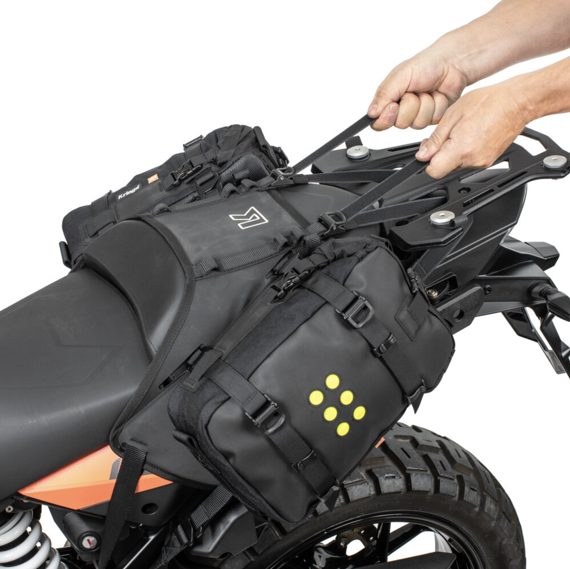 Kriega-OS-Base-KTM-1050-1090-1190-1290-Super-Adventure-Montagesystem-fu-r-OS-Taschen-03