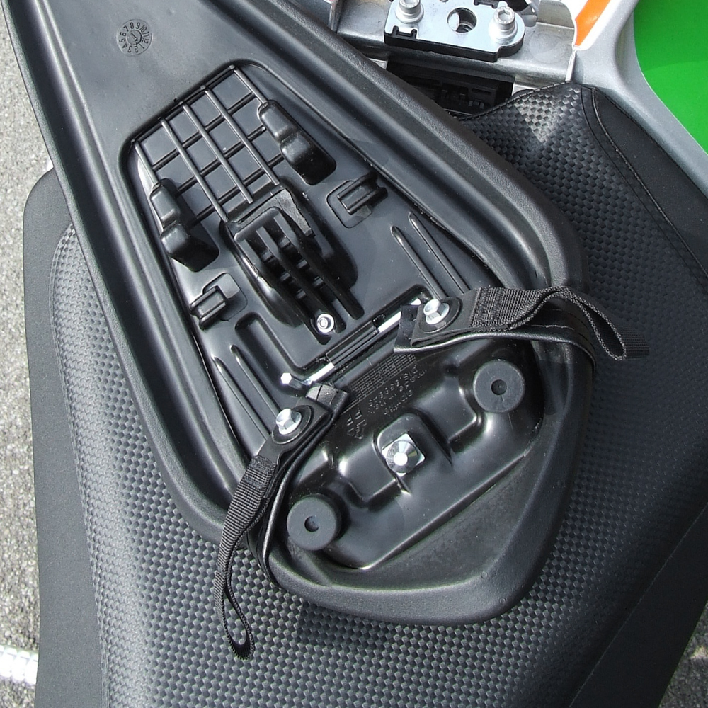 Kriega US drypack mounting kit for Aprilia Tuono V4 Factory / RR & RSV4 RF / RR