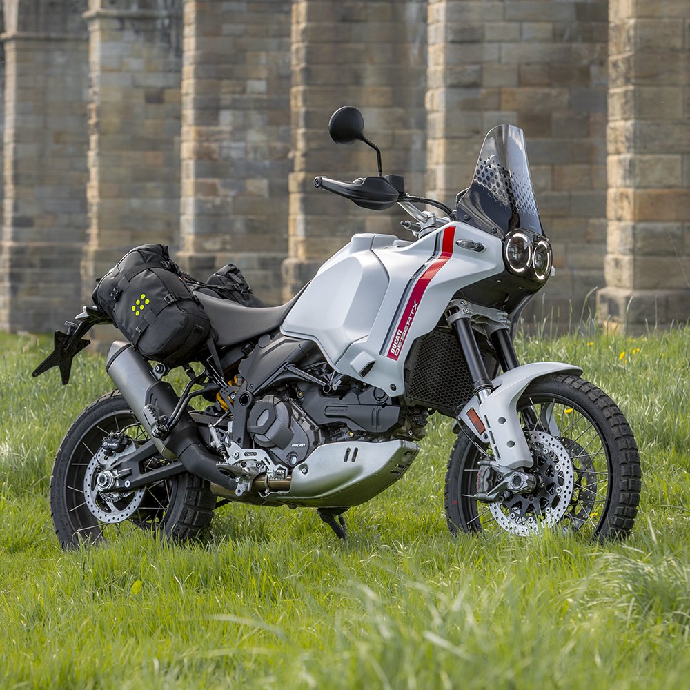 Kriega OS-Base für Ducati Desert X
